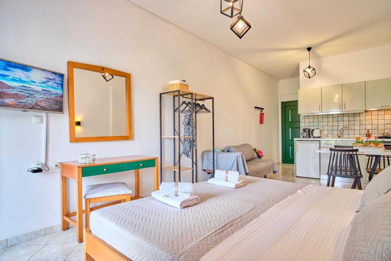 Logas Beach Studios Peroulades  Екстериор снимка
