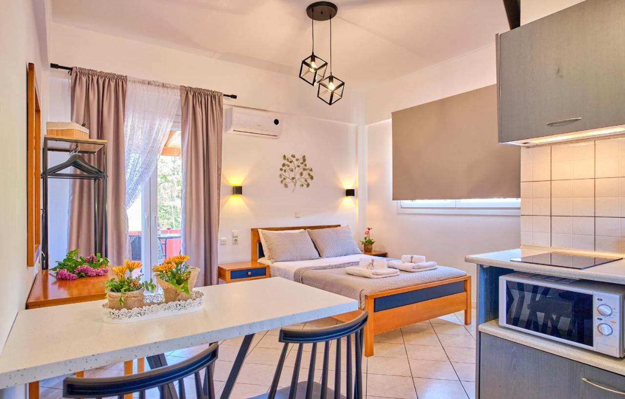 Logas Beach Studios Peroulades  Екстериор снимка