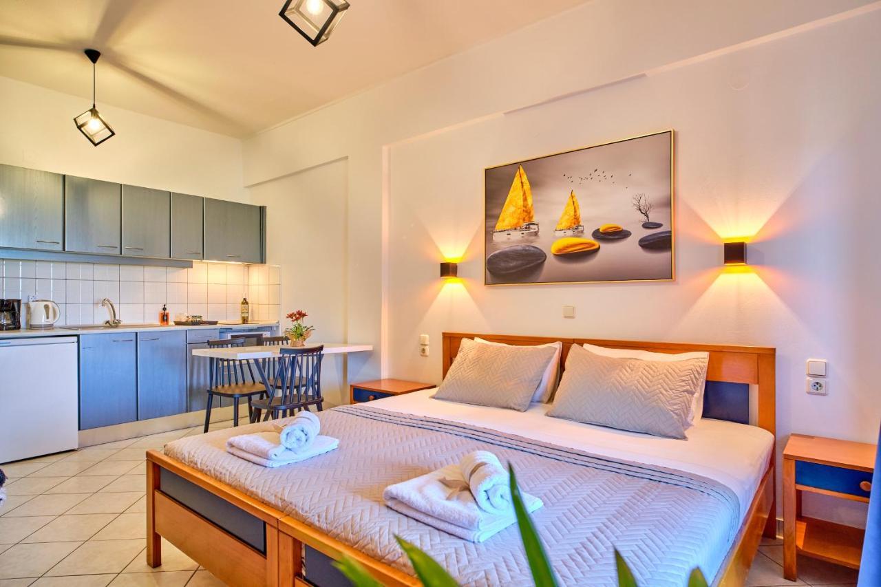 Logas Beach Studios Peroulades  Екстериор снимка