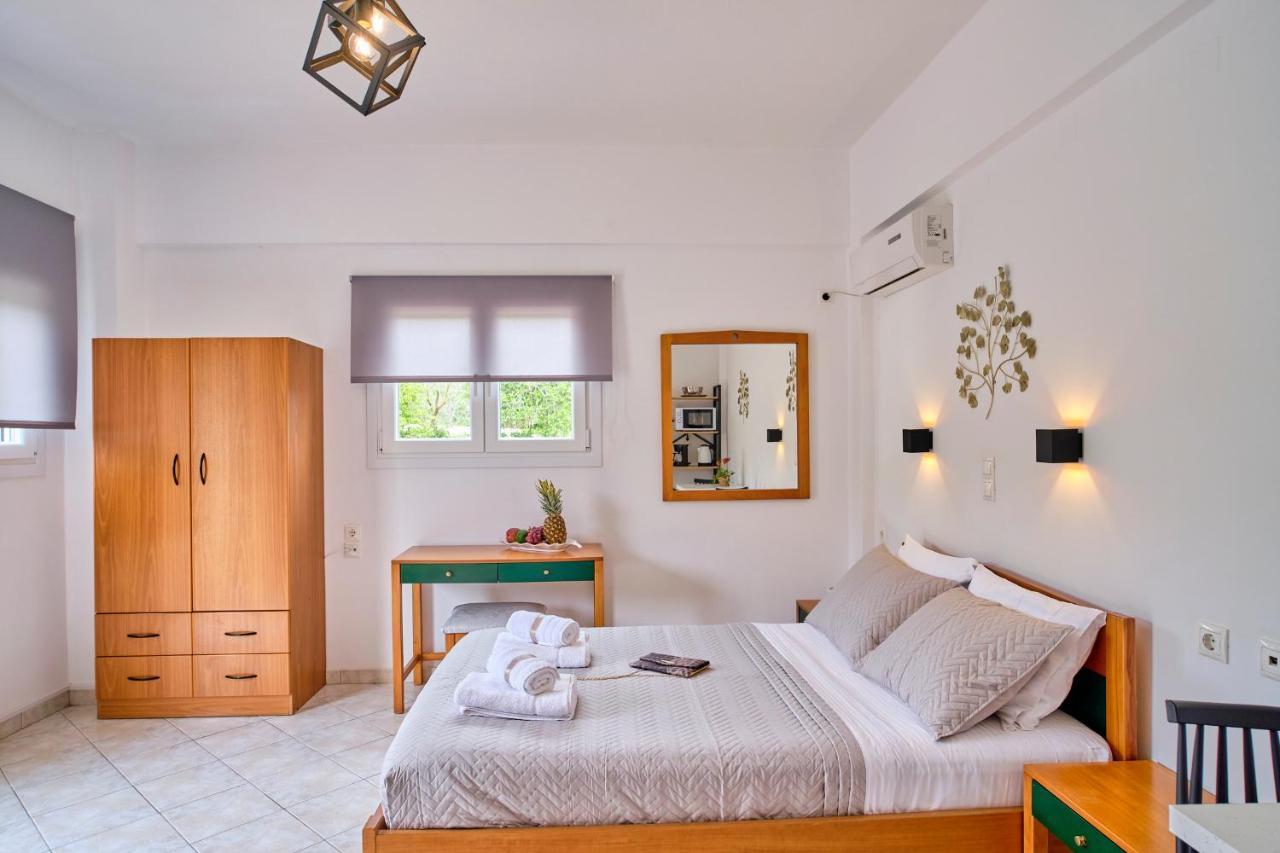 Logas Beach Studios Peroulades  Екстериор снимка