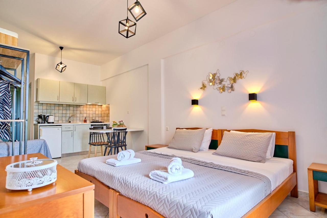 Logas Beach Studios Peroulades  Екстериор снимка