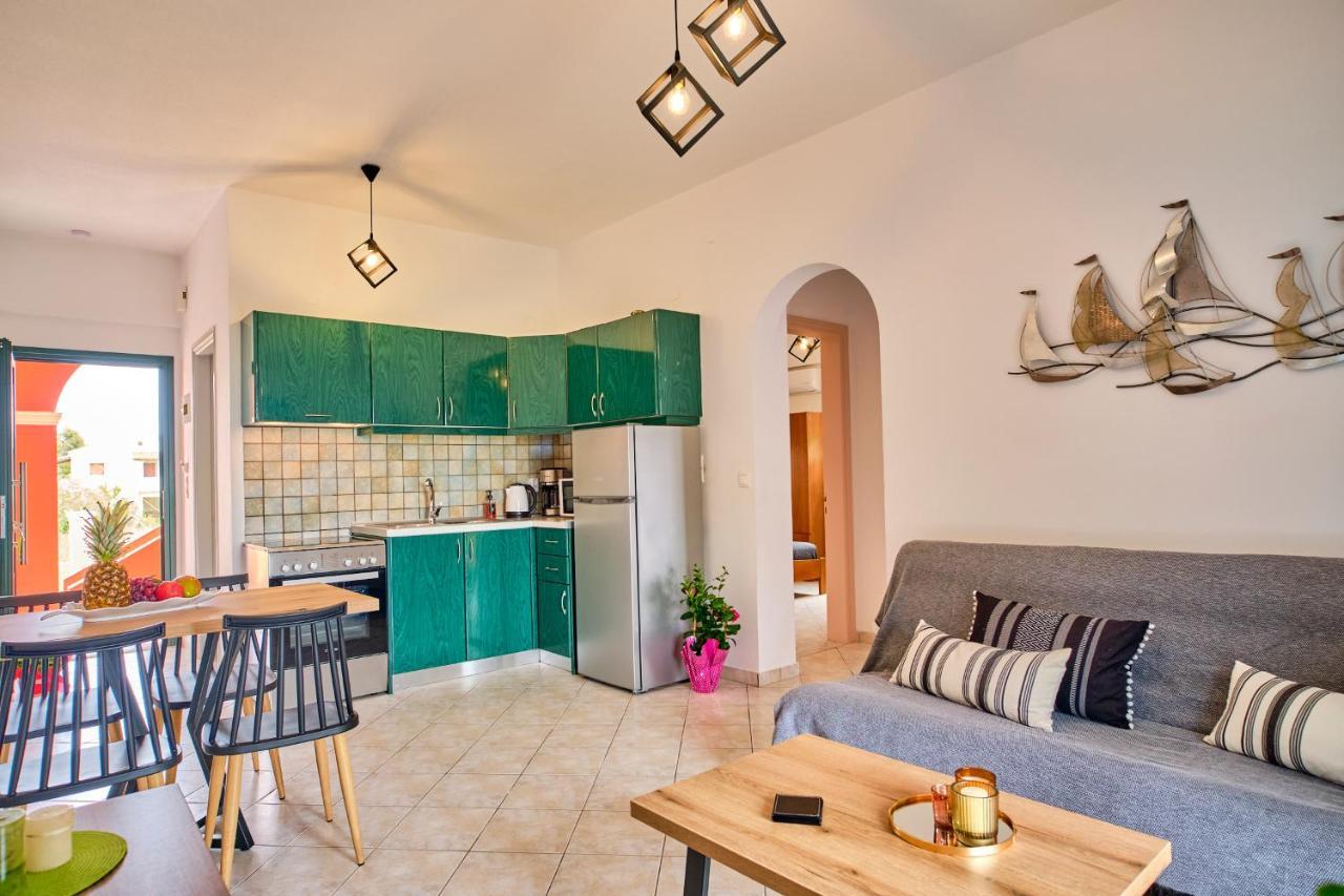 Logas Beach Studios Peroulades  Екстериор снимка
