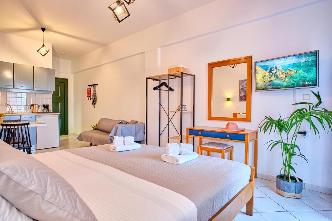 Logas Beach Studios Peroulades  Екстериор снимка
